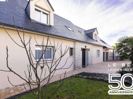 Maison à vendre 799 700 € 7 pièces 5 chambres 200 m² 900 m² de terrain Saint-Avé 56890