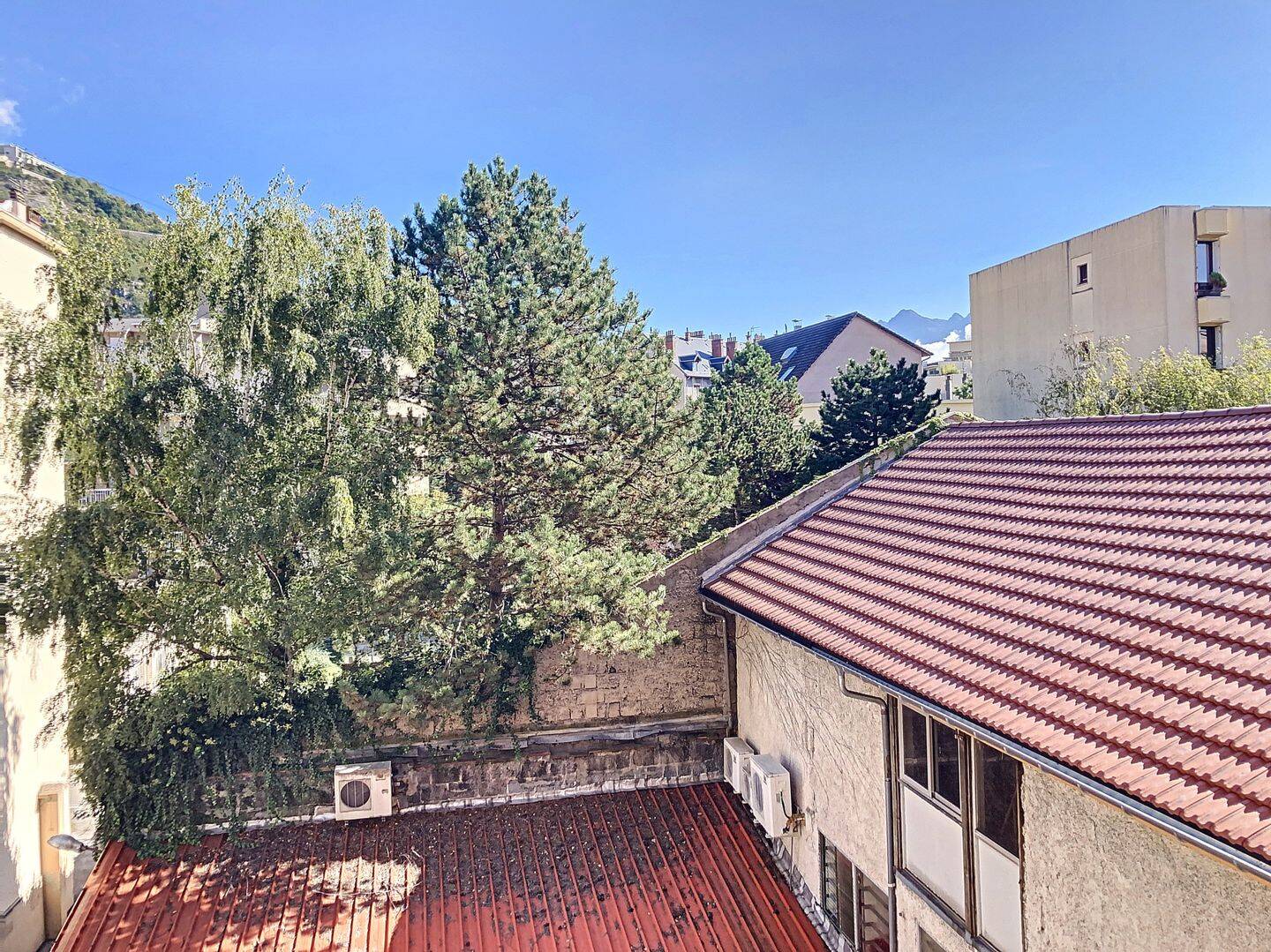 Appartement 1 pièce 24 m² · à Grenoble · 24,1 m² · 495 €