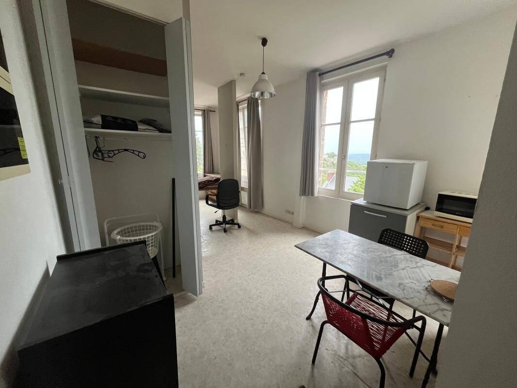 Appartement 1 pièce 24 m² · à Laon · 24 m² · 380 €