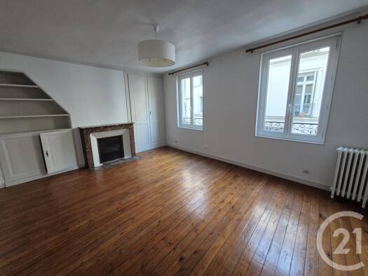 Appartement à louer 900 € 4 pièces 3 chambres 77,3 m² 1er étage Rouen 76000