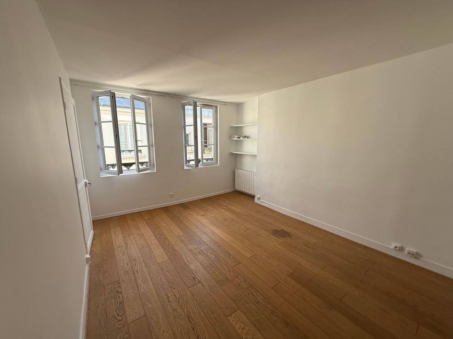 Appartement 1 pièce 32 m² · à Paris 3ème Arrondissement · 32 m² · 1 365 €