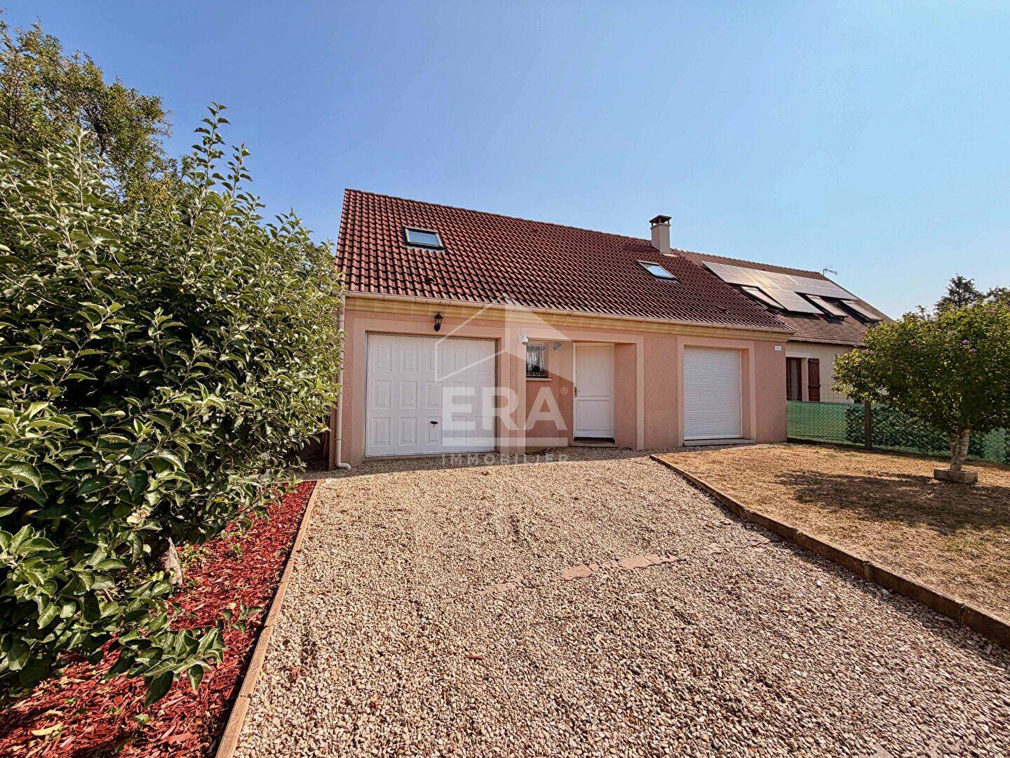 Maison 5 pièces 90 m² · à Misy-sur-Yonne · 90 m² · 1 250 €