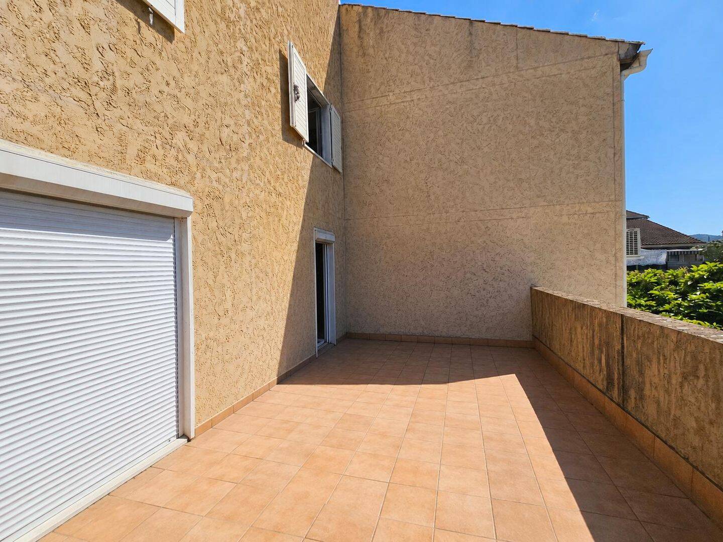 Appartement 5 pièces 95 m² · à Le Muy · 95,4 m² · 150 000 €