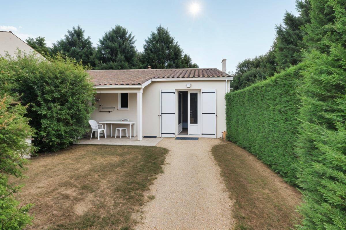 Maison 2 pièces 35 m² · à Jonzac · 35 m² · 93 000 €