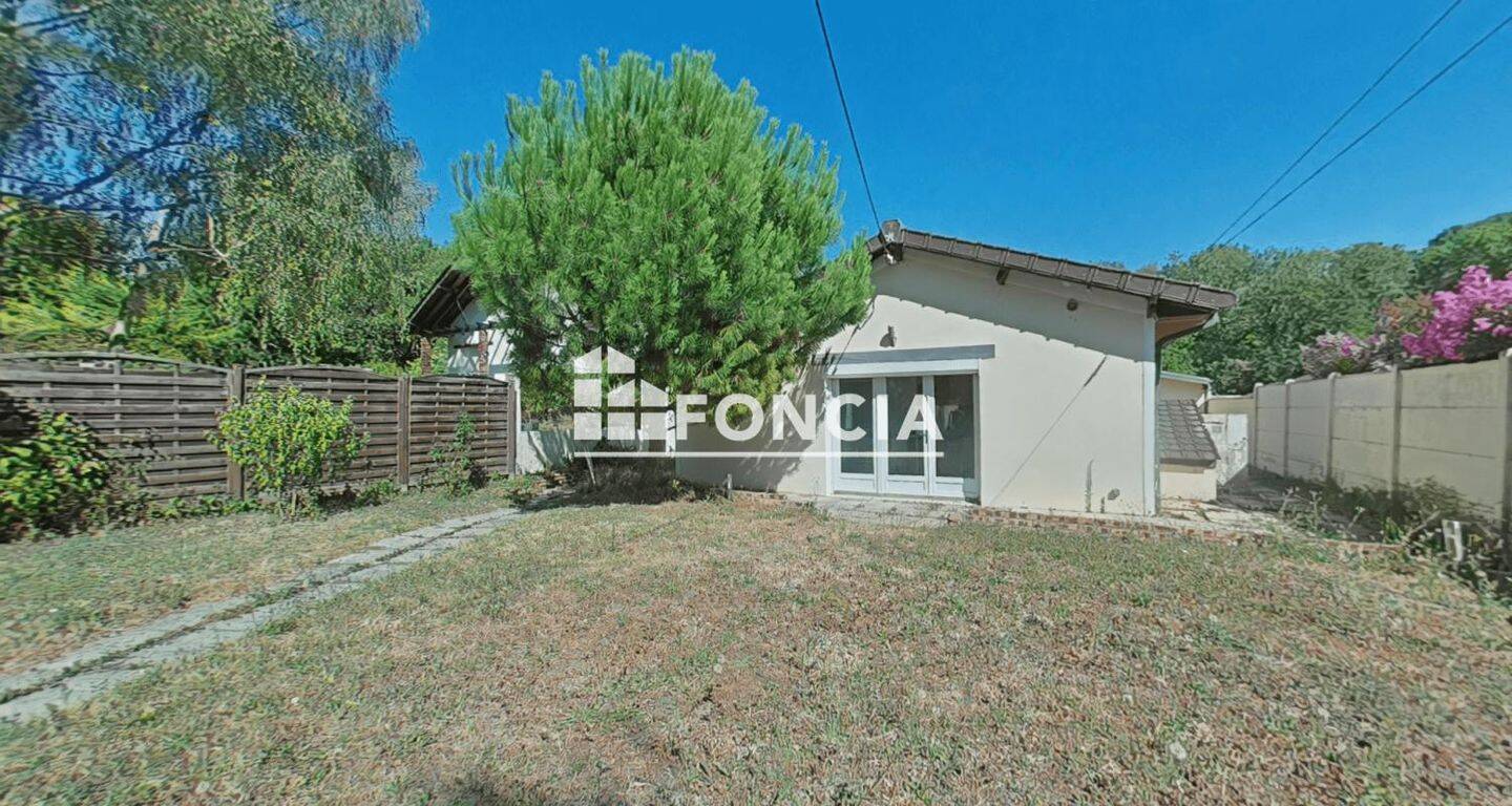 Maison 5 pièces 132 m² · à Vaujours · 131,6 m² · 1 550 €