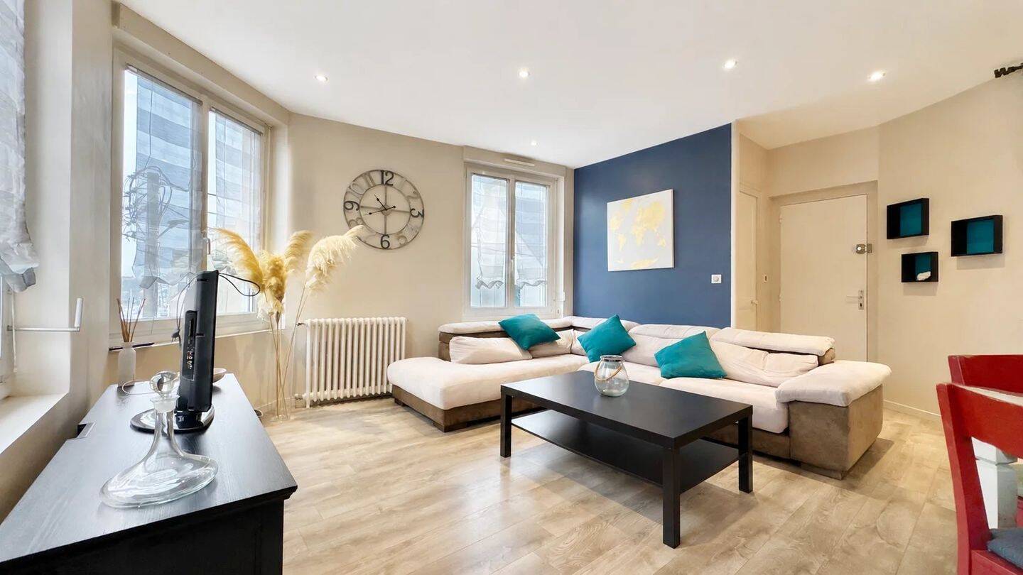 Appartement 5 pièces 101 m² · à Le Croisic · 101,1 m² · 950 €/mois