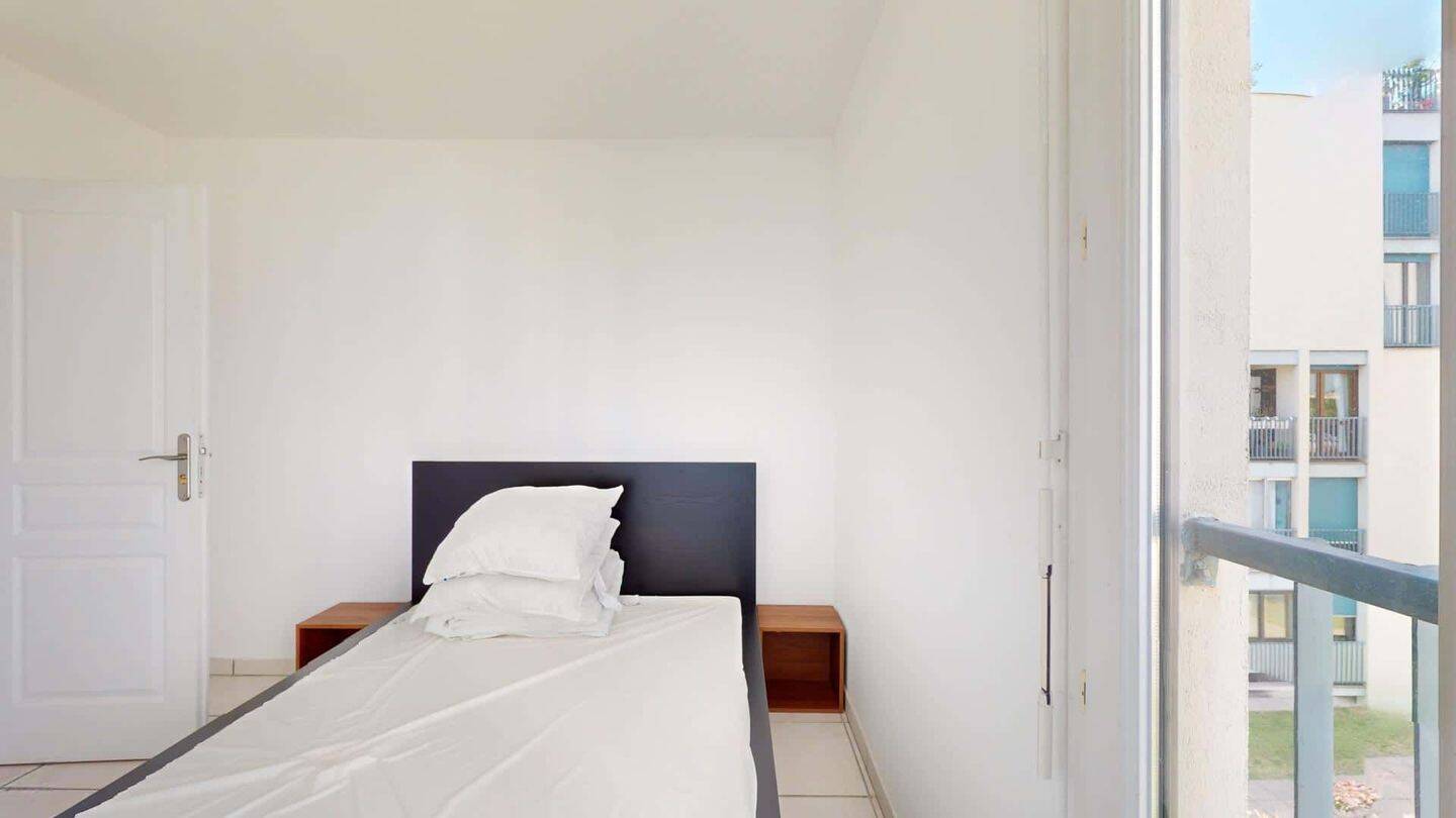 Room in Route de Seysses, Toulouse for 74 m² with 4 bedrooms - C — 2