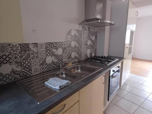 Appartement à vendre 151 670 € 4 pièces 3 chambres 99 m² Étage 1/3 Loudéac 22600