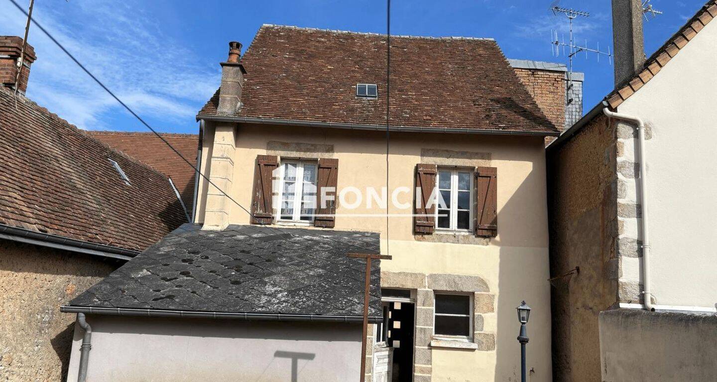 Maison 5 pièces 100 m² · à Maresché · 100 m² · 77 000 €