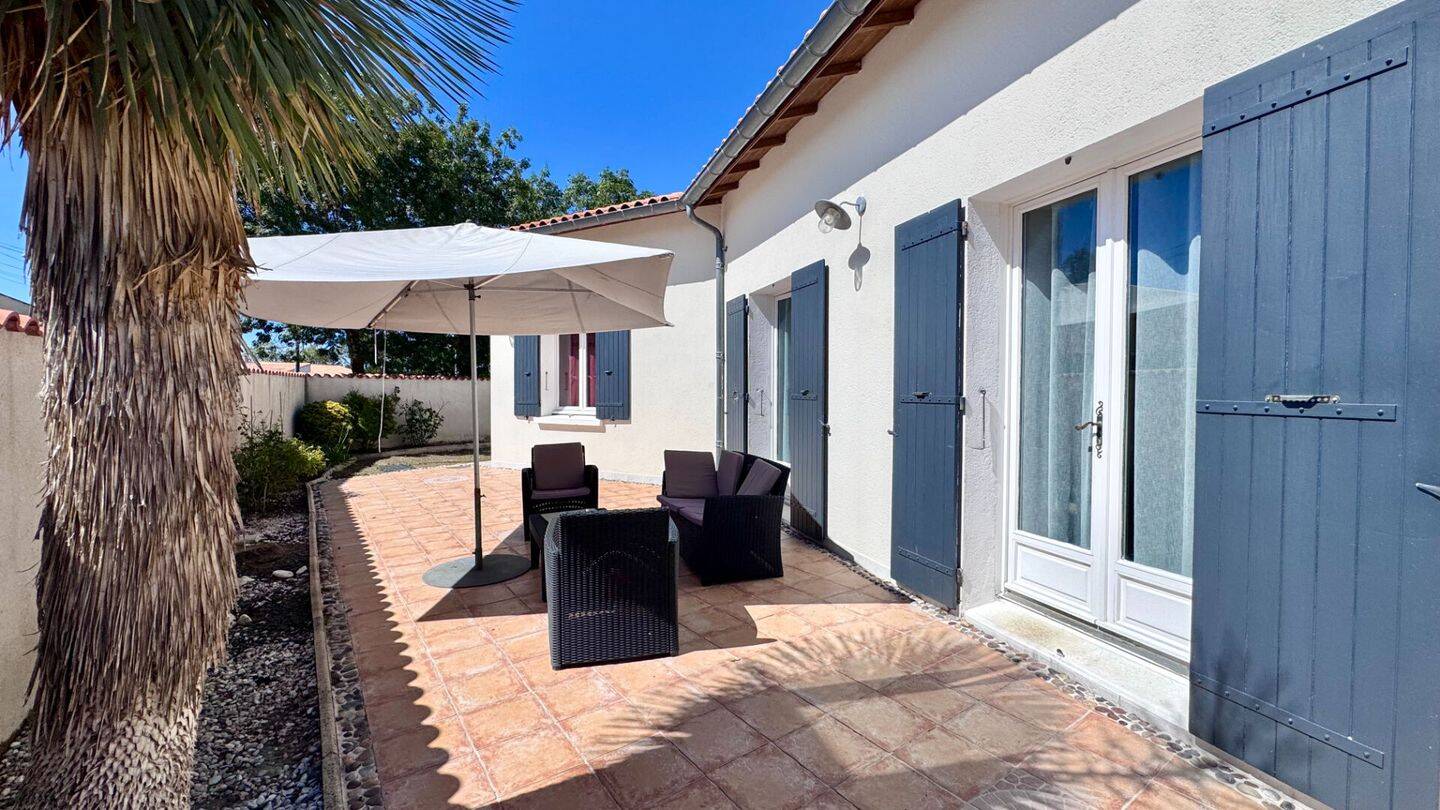 Maison 5 pièces 131 m² · à Le Thou · 131 m² · 353 600 €