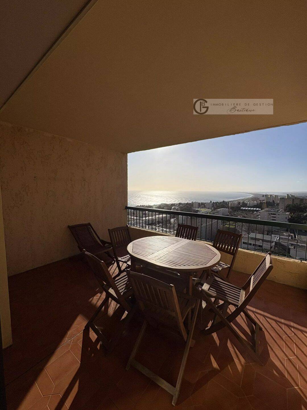 Appartement 4 pièces 98 m² · à Bastia · 97,6 m² · 295 000 €