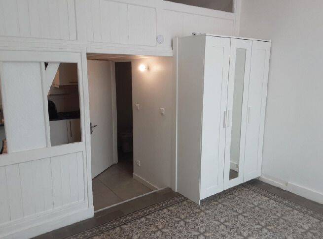 Appartement 1 pièce 18 m² · à Lyon 7ème Arrondissement · 18 m² · 432 €