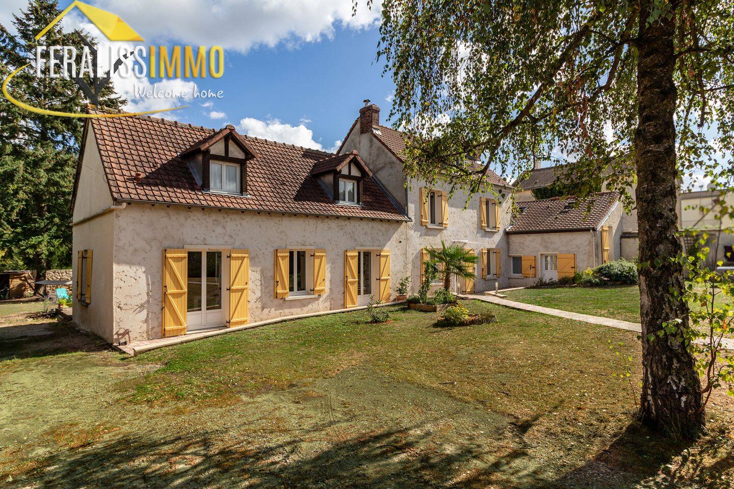 Maison 10 pièces 222 m² · à Triel-sur-Seine · 222 m² · 557 800 €