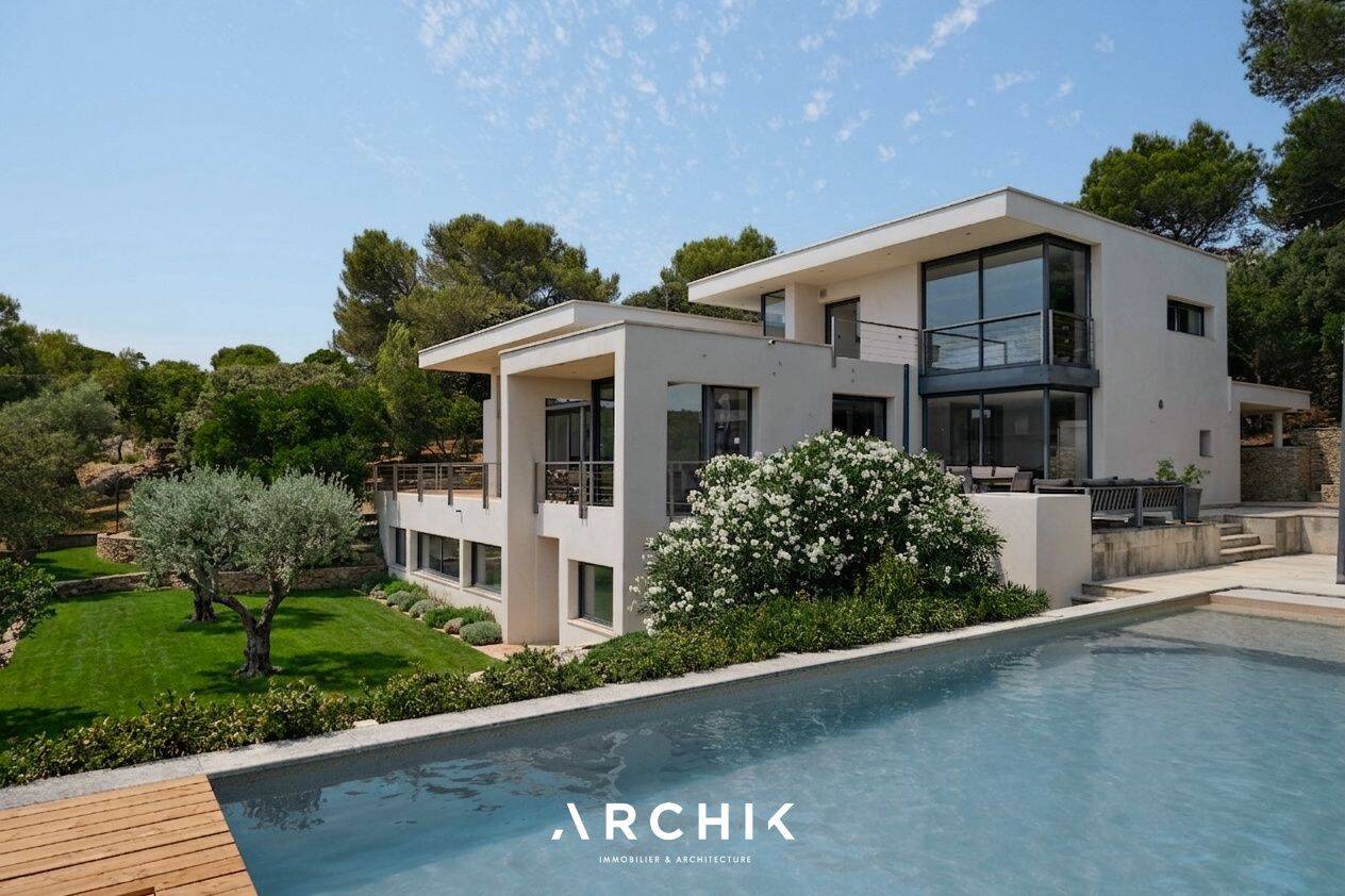 Maison 9 pièces 316 m² · à Nîmes · 316 m² · 1 580 000 €