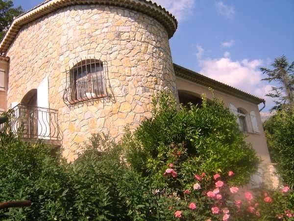 Appartement 3 pièces 84 m² · à Le Bar-sur-Loup · 84 m² · 1 650 €