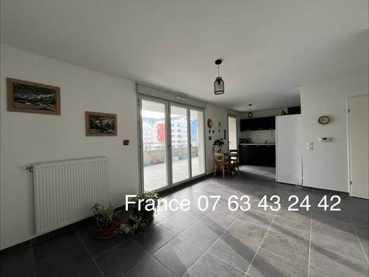 Appartement à vendre 139 000 € 2 pièces 1 chambre 46 m² RDC Les Iles Moirans 38430