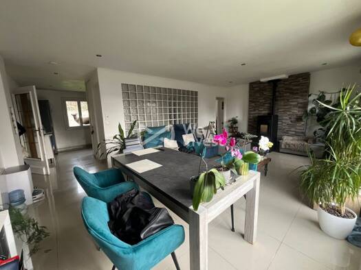 Maison de plain-pied à vendre 320 000 € 4 pièces 2 chambres 85,1 m² 58 002 m² de terrain Itteville 91760