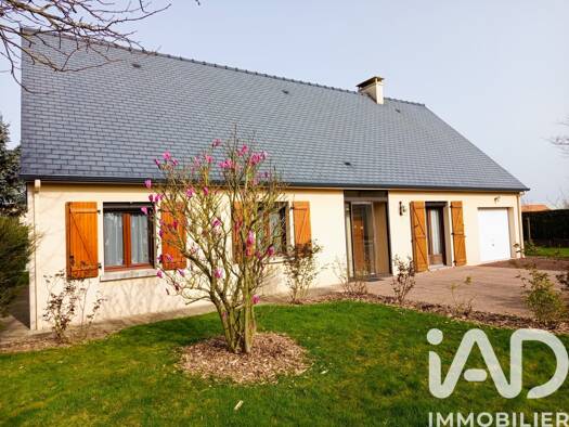 Maison de plain-pied à vendre 289 000 € 4 pièces 3 chambres 99 m² 816 m² de terrain Tinténiac 35190