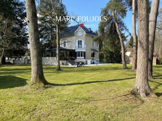 Maison à vendre 1 299 000 € 9 pièces 6 chambres 260 m² 3 600 m² de terrain Ouest Lamorlaye 60260