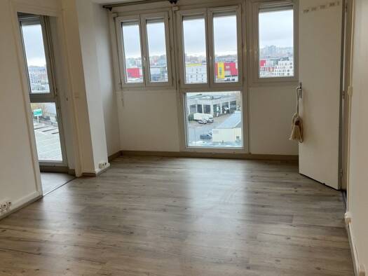 Appartement à vendre 179 000 € 3 pièces 2 chambres 55,7 m² 10ème étage C. de Gaulle Villeneuve-la-Garenne 92390