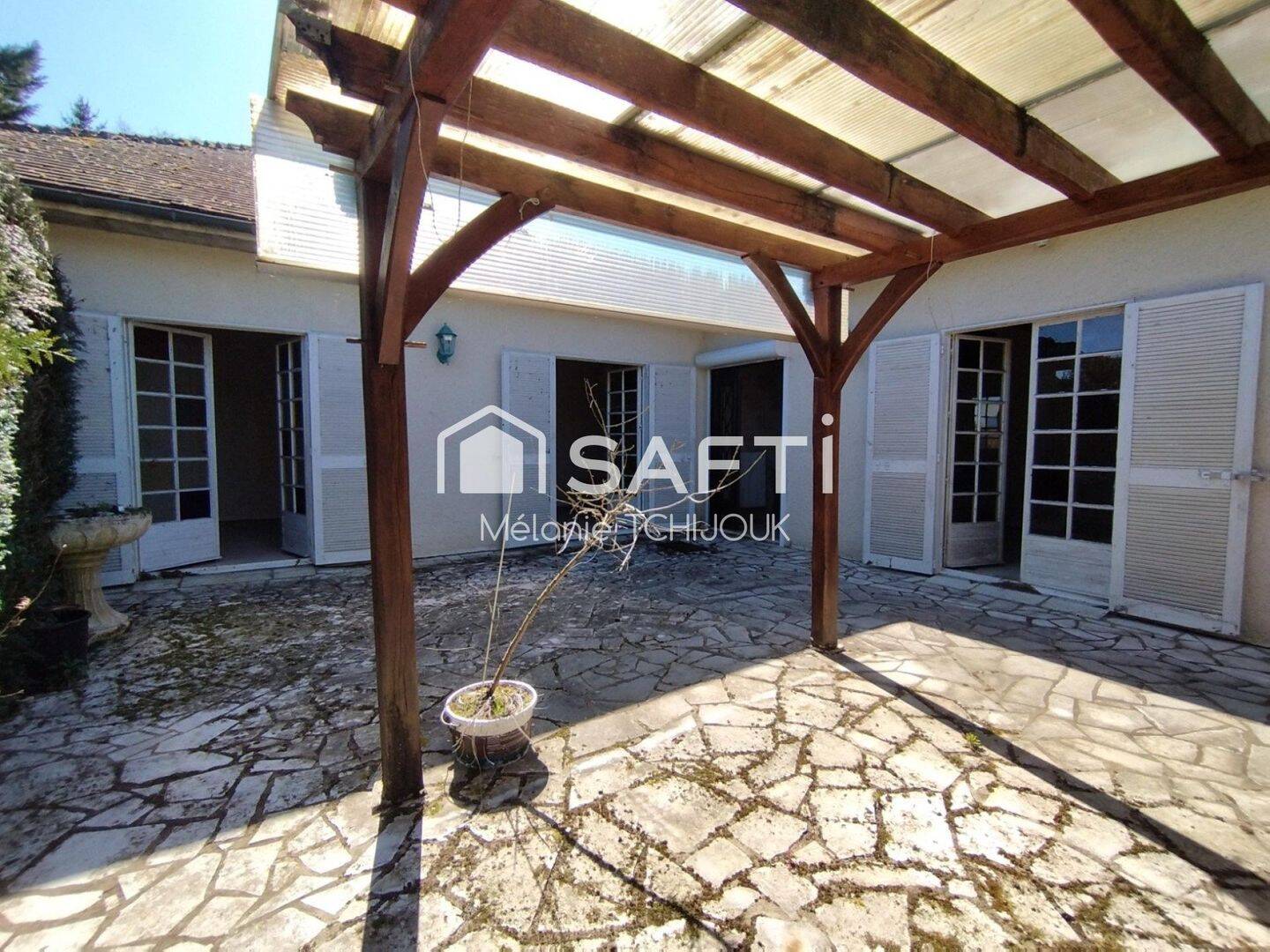 Maison 9 pièces 187 m² · à Amilly · 187 m² · 155 000 €