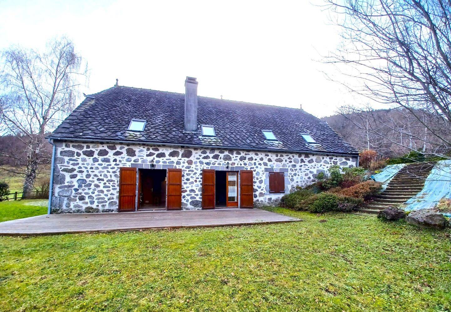 Grange restaurée dans la vallée du Mars