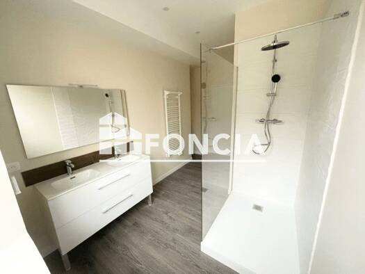 Appartement à louer 710 € 3 pièces 2 chambres 81,1 m² 1er étage Boën-sur-Lignon 42130