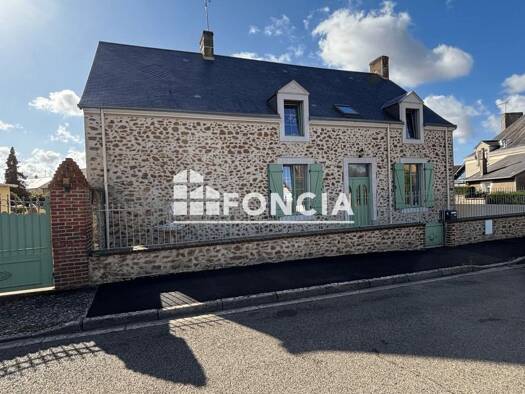 Maison à vendre 263 900 € 5 pièces 4 chambres 148,9 m² Conlie 72240