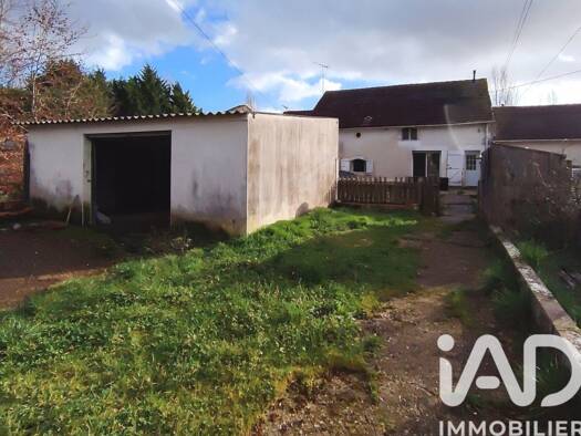 Maison à vendre 147 500 € 7 pièces 5 chambres 174 m² 2 836 m² de terrain Sigogne 16200