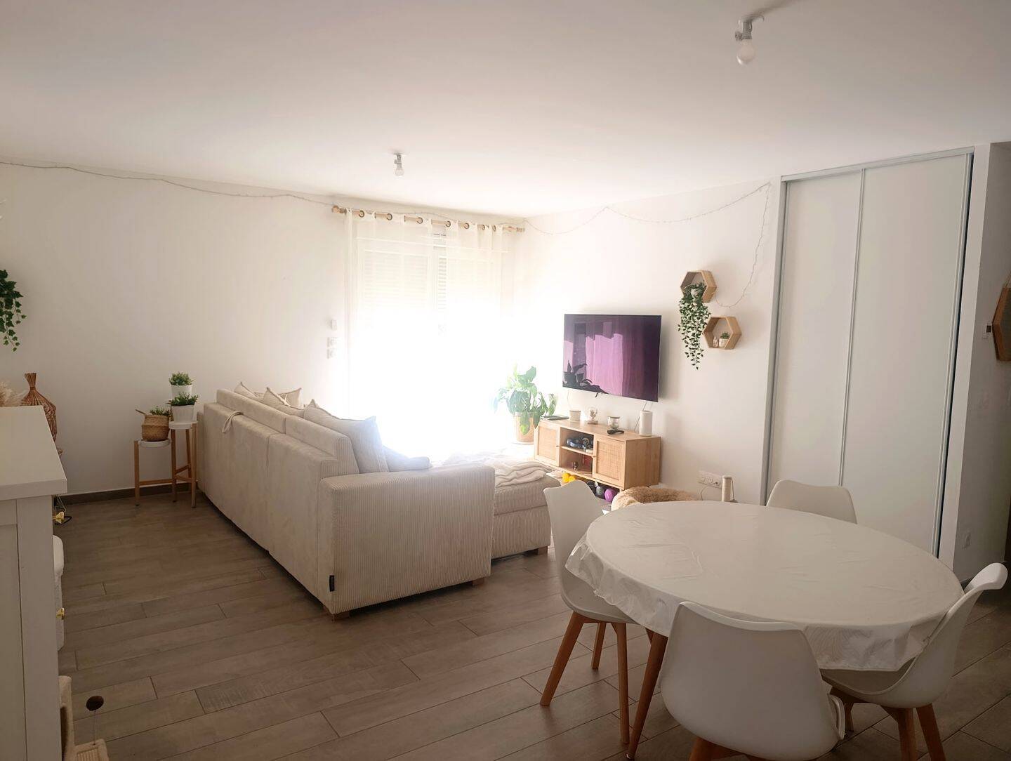 Appartement 3 pièces 68 m² · à Oytier-Saint-Oblas · 68 m² · 960 €