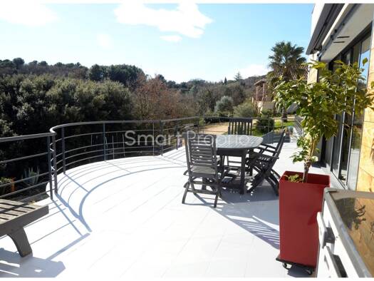 Villa à vendre 599 000 € 9 pièces 5 chambres 240 m² 2 000 m² de terrain Saint-Martin-d'Ardèche 07700