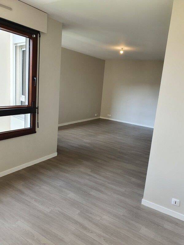 Appartement 1 pièce 35 m² · à Le Kremlin-Bicêtre · 35 m² · 996 €