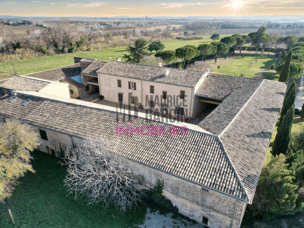 Maison 14 pièces 590 m² · à Vauvert · 590 m² · 2 625 000 €