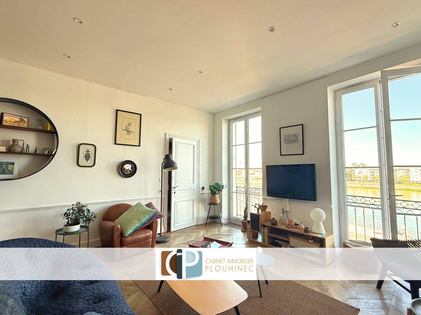 Appartement 6 pièces 180 m² · à Mâcon · 180 m² · 350 000 €