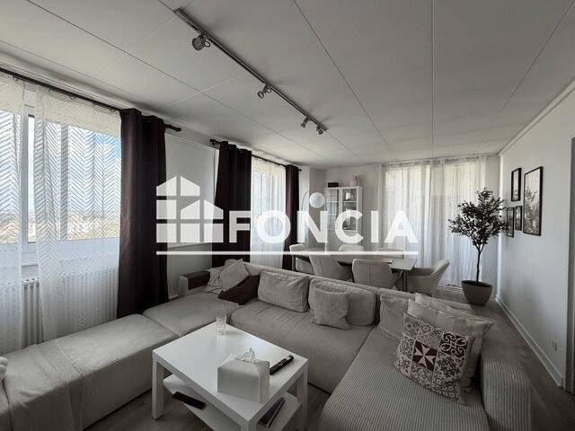 4 pièces 91 m² · à Vandœuvre-lès-Nancy · 90,8 m² · 890 €