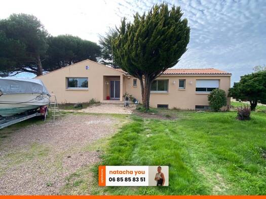 Maison à vendre 275 000 € 5 pièces 4 chambres 150 m² 3 800 m² de terrain Château-Guibert 85320