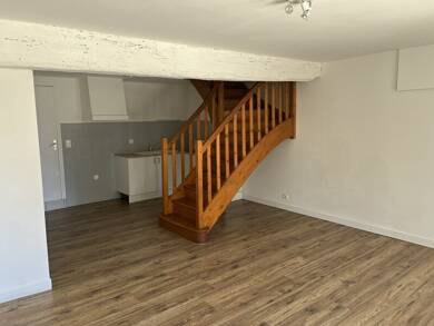 Maison à louer 590 € 3 pièces 2 chambres 88 m² Manot 16500