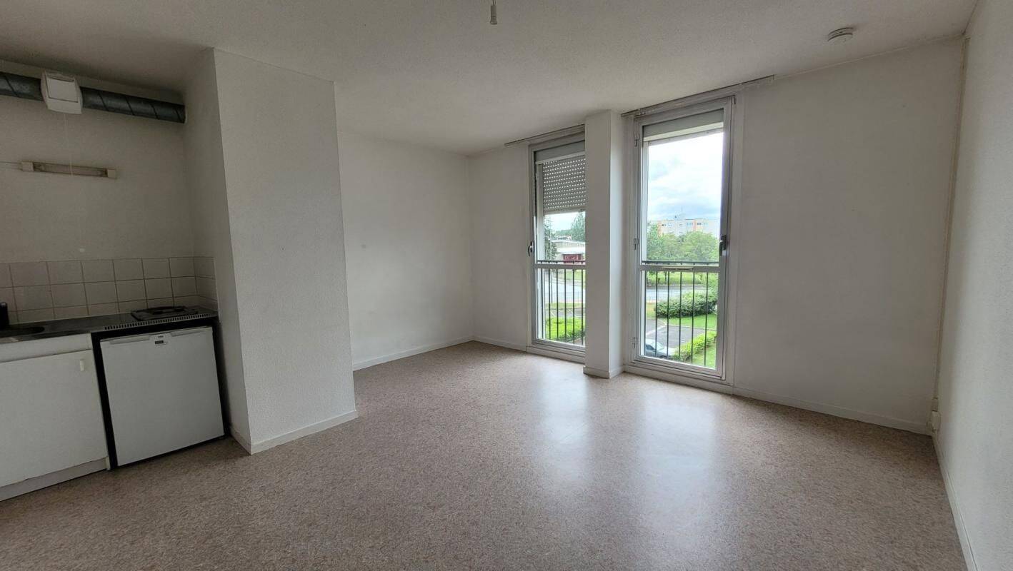 Appartement 1 pièce 25 m² · à Montluçon · 25 m² · 294 €