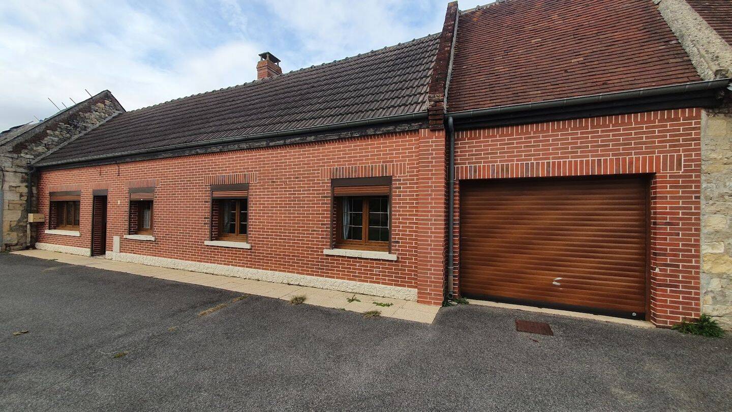 Maison 4 pièces 87 m² · à Tricot · 87 m² · 162 500 €
