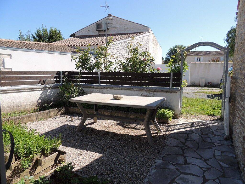 Maison 5 pièces 110 m² · à Saint-Georges-du-Bois · 110 m² · 156 000 €