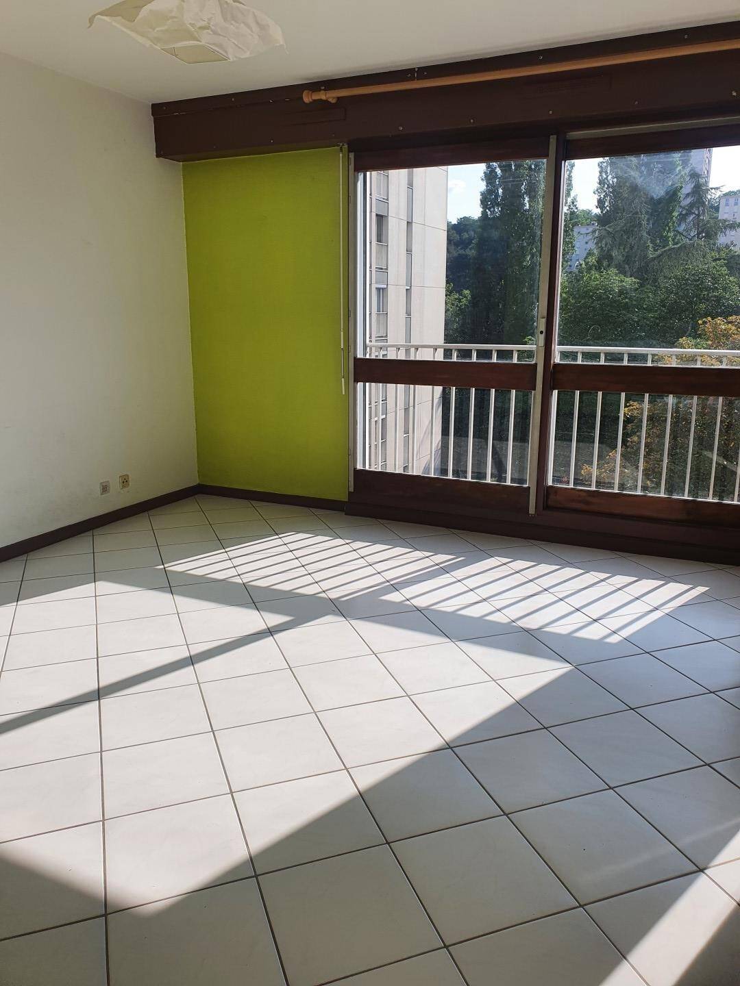 Appartement 1 pièce 29 m² · à Dijon · 29,2 m² · 375 €