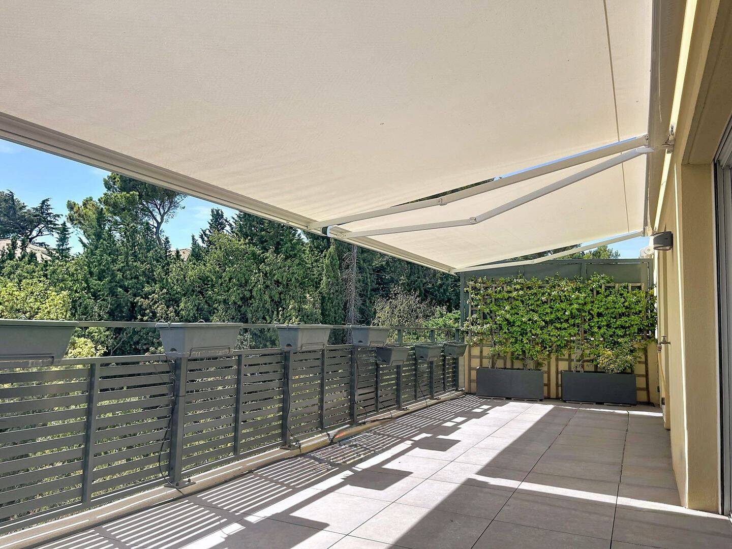Appartement 4 pièces 89 m² · à Villeneuve-lès-Avignon · 88,9 m² · 1 100 000 €