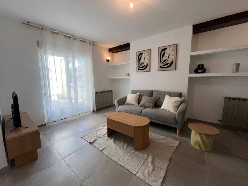 Maison 4 pièces 106 m² · à Château-Renault · 105,7 m² · 795 €