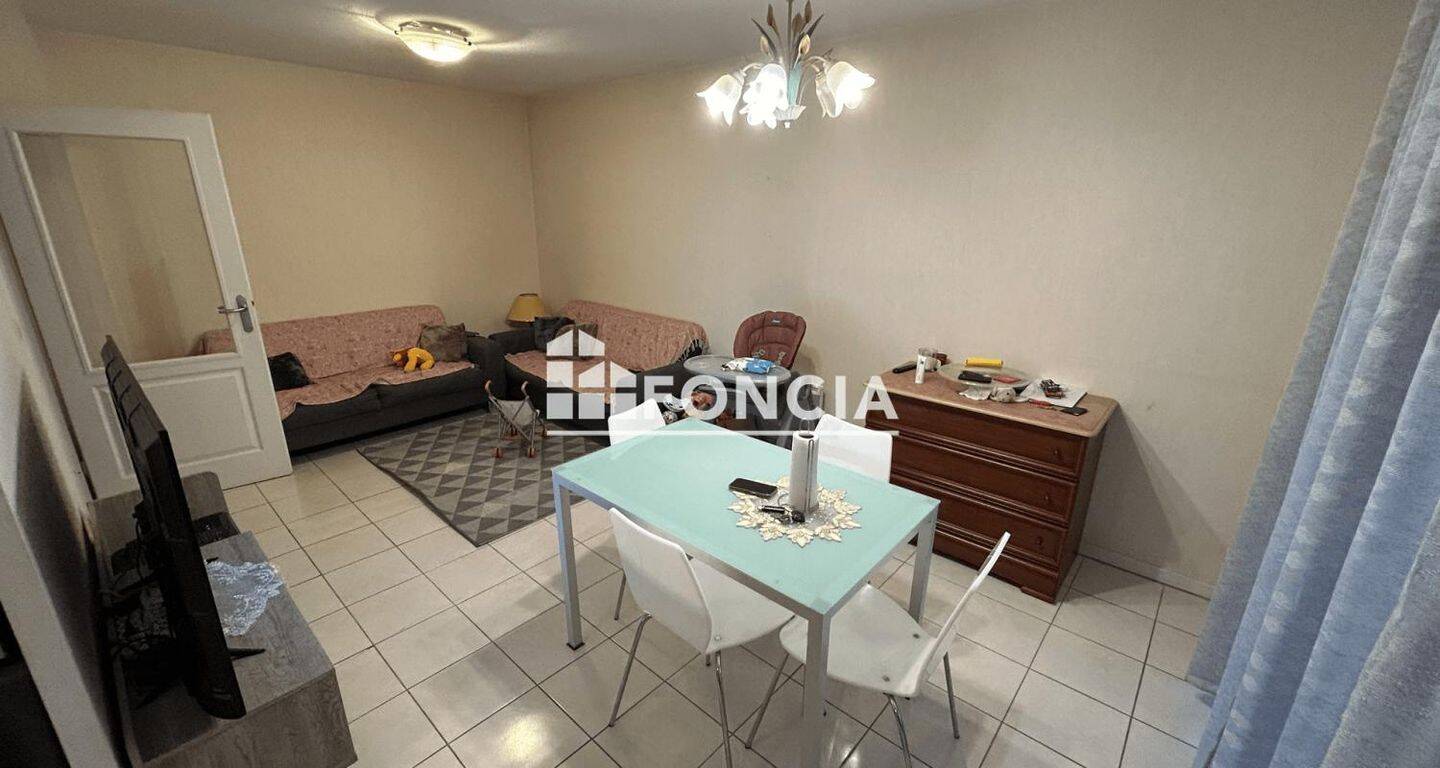 Appartement 2 pièces 52 m² · à Romans-sur-Isère · 51,5 m² · 555 €/mois