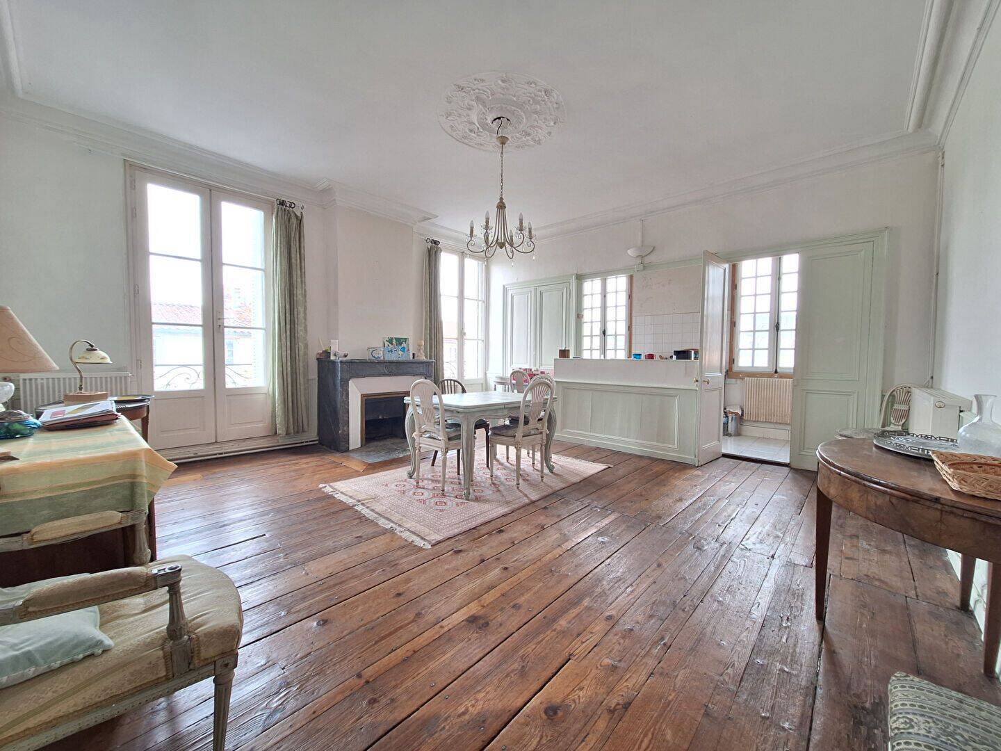 Appartement 5 pièces 136 m² · à Rochefort · 136 m² · 306 000 €