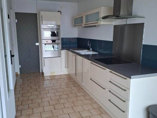 Appartement à vendre 135 000 € 5 pièces 4 chambres 92 m² Étage 4/17 Anseele-Centre-Nations Unies-Crouy-Esperence Roubaix 59100
