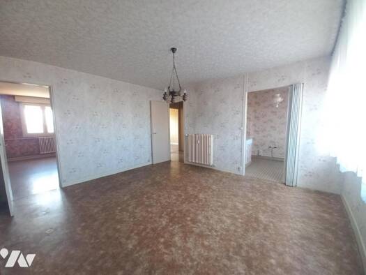 Appartement à vendre 44 000 € 4 pièces 3 chambres 61,2 m² 1er étage Saint-Dizier 52100