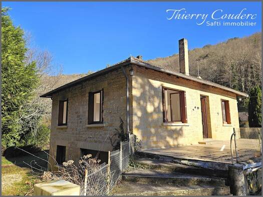 Maison à vendre 173 000 € 4 pièces 3 chambres 106 m² 1 662 m² de terrain Carlux 24370