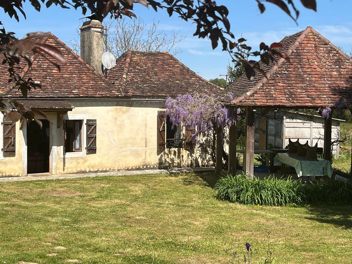 Maison 8 pièces 200 m² · à Morlanne · 200 m² · 43 969 €