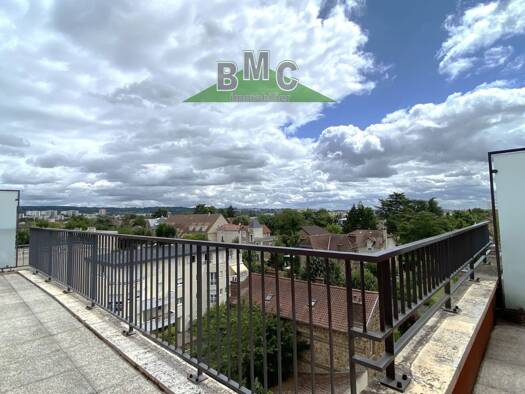 Appartement à vendre 366 000 € 3 pièces 2 chambres 65 m² Étage 6/6 Les Callais Eaubonne 95600